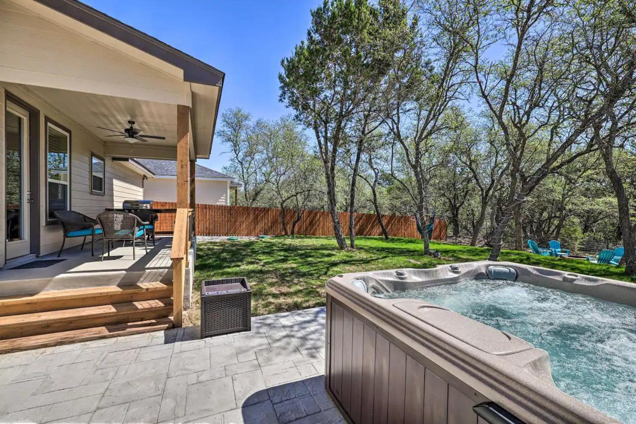 Convenient Cute Cottage Hot Tub Fire Pit Sleeps 6 Canyon Lake Exterior photo